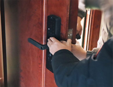 南川24小时上门开锁公司